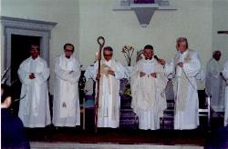 Concelebrando con il vescovo Mons. Joan M Carreras - a San Giovanni Battista